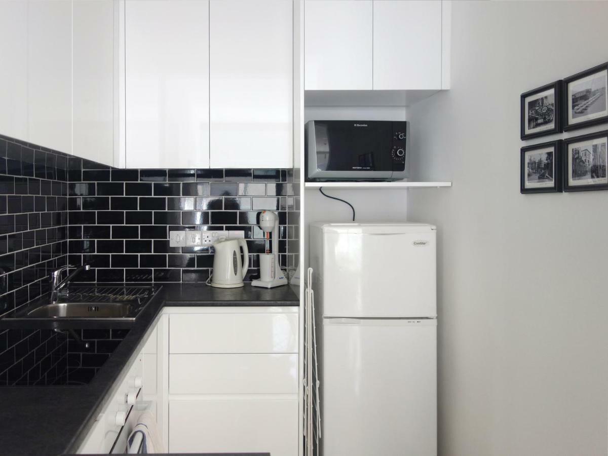 City Pearl - Modern 2 Bed Sea View Apt In City Centre Limassol Exterior foto